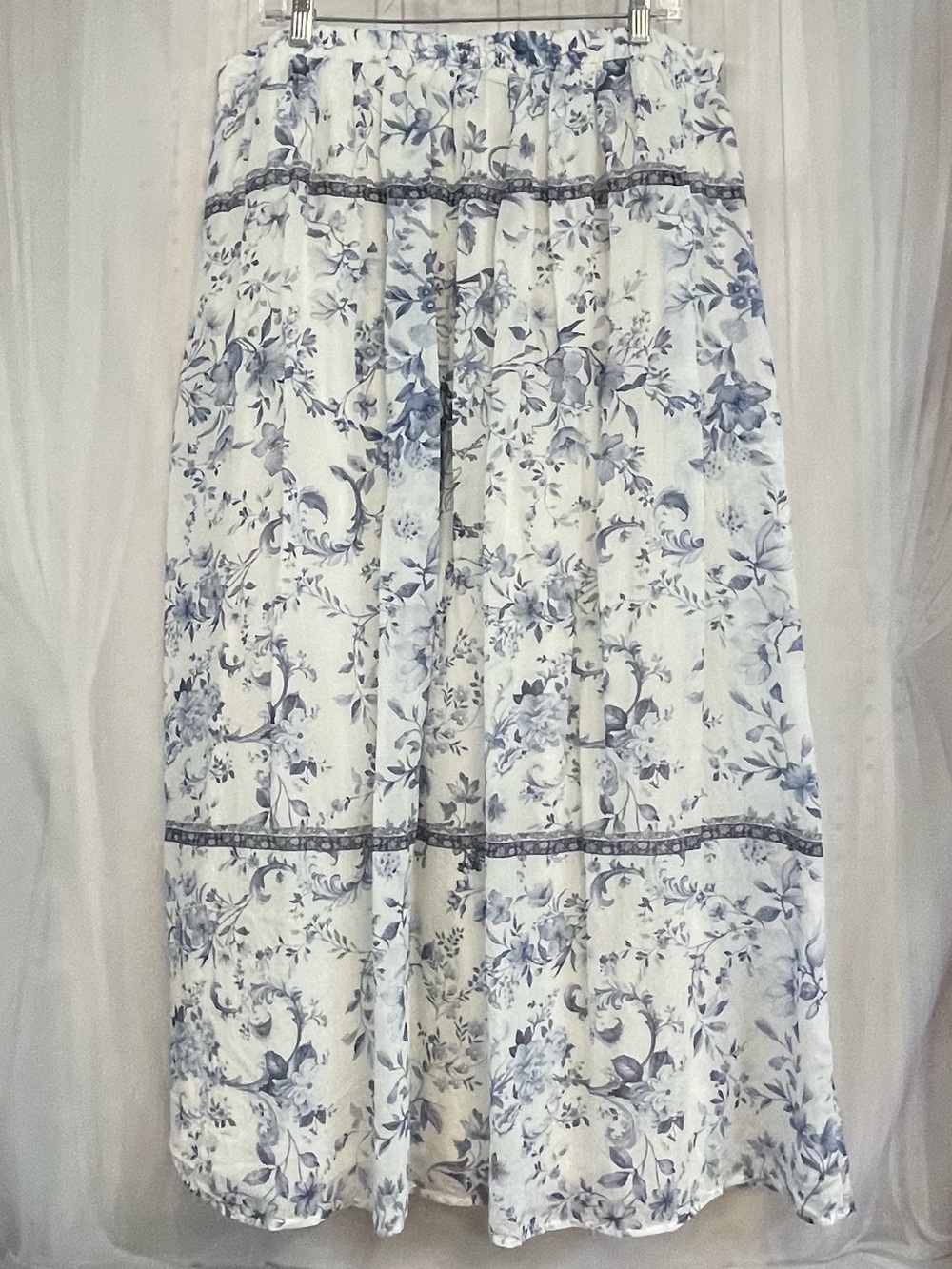 Boho Chic CottageCore Feminine Women's White Blue Floral Tiered Maxi Skirt XL - Picture 8 of 15